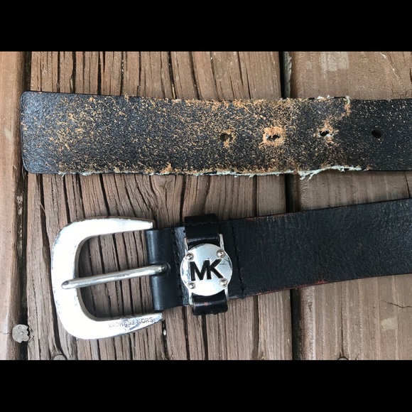 Michael Kors Black Belt Medium - Picture 2 of 3